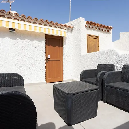 Home2book Charming Costa Adeje, Pool&terrace 플라야데라스아메리카스