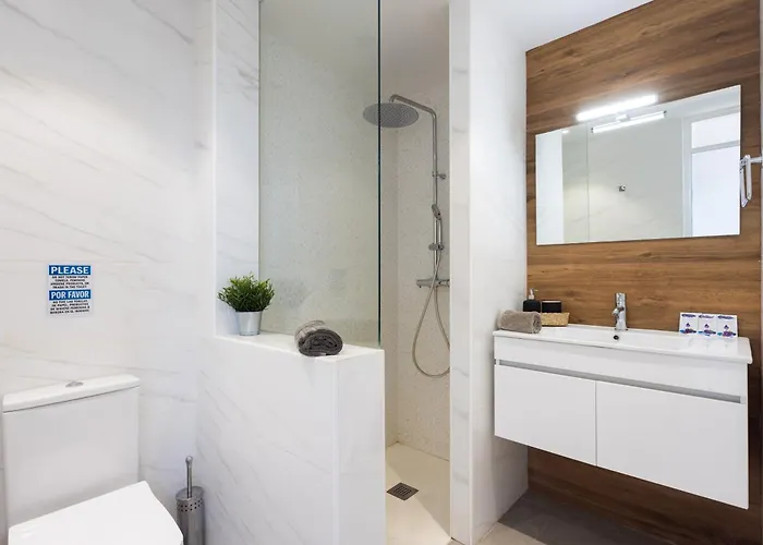 Home2book Charming Costa Adeje, Pool&terrace 플라야데라스아메리카스