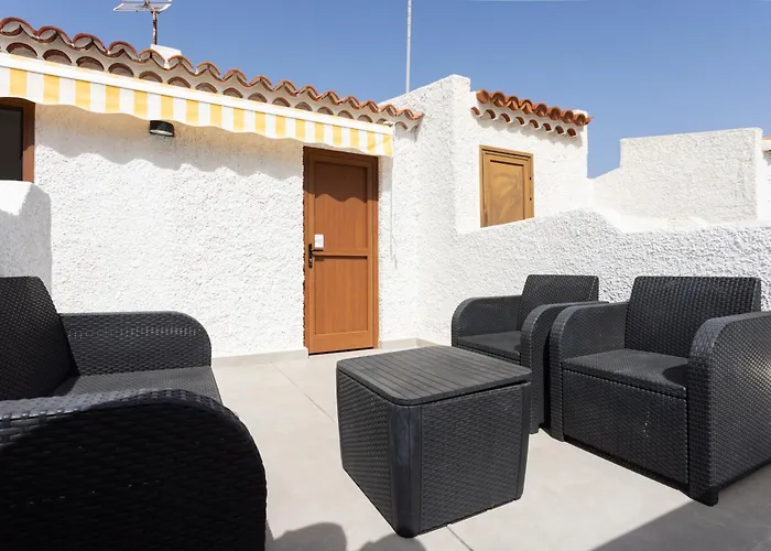 Home2book Charming Costa Adeje, Pool&terrace 플라야데라스아메리카스